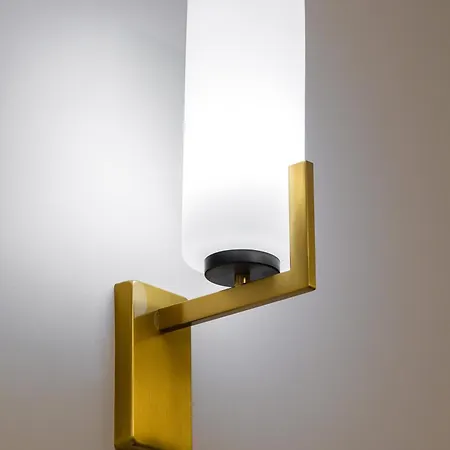 Charming With A-c * Paris