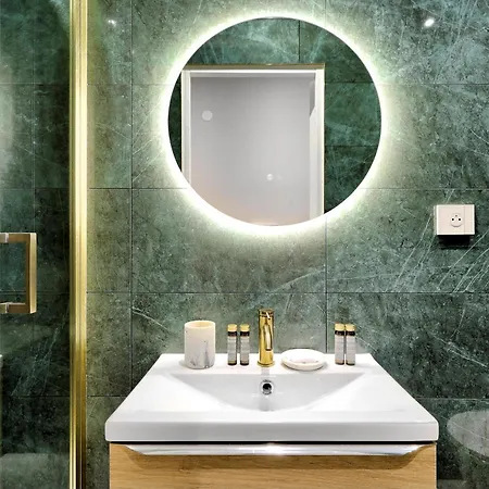 Charming With A-c * Παρίσι